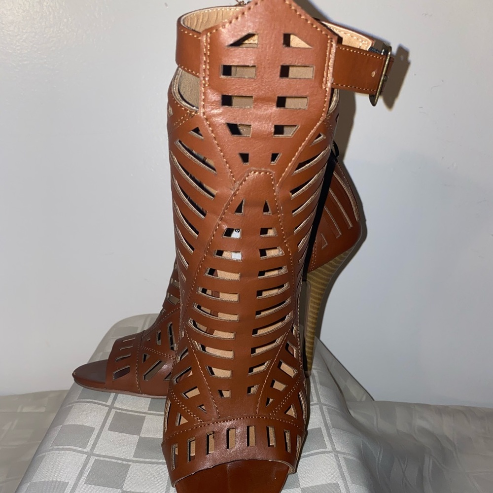 Cognac Peep-toe Booties
